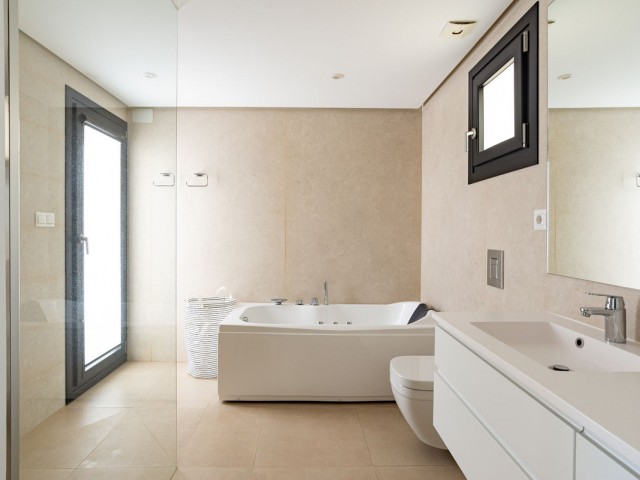 6 Bedrooms Villa in La Cala de Mijas