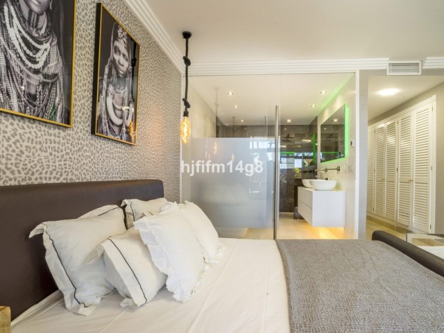 2 Bedrooms Apartment in Nueva Andalucía