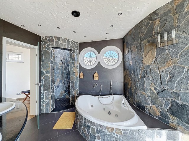 3 Bedrooms Villa in Arenas