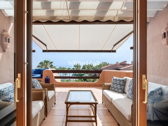 Penthouse in Estepona