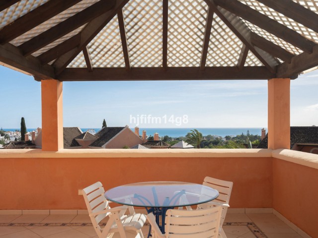 3 Bedrooms Apartment in Nueva Andalucía