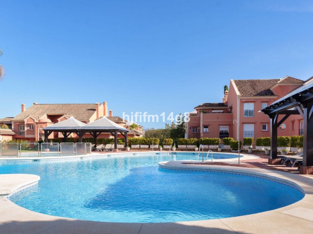 3 Bedrooms Apartment in Nueva Andalucía