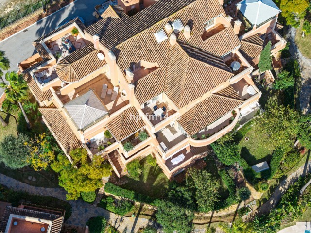 3 Bedrooms Apartment in Nueva Andalucía