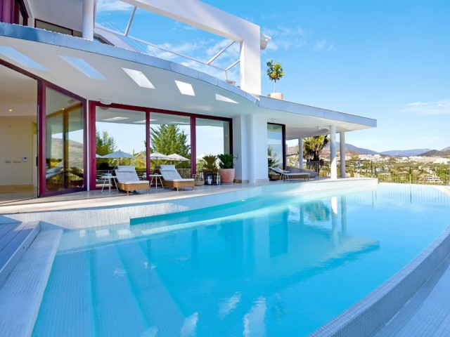 7 Bedrooms Villa in Nueva Andalucía
