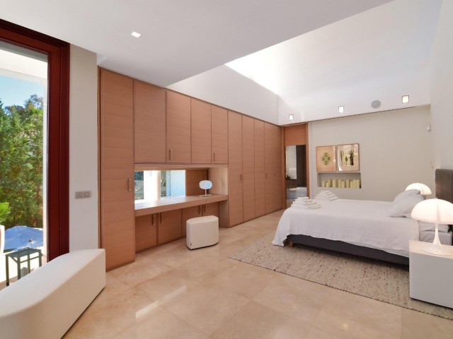 7 Bedrooms Villa in Nueva Andalucía