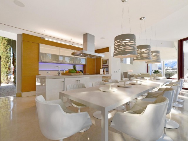 7 Bedrooms Villa in Nueva Andalucía