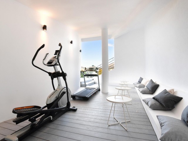 7 Bedrooms Villa in Nueva Andalucía