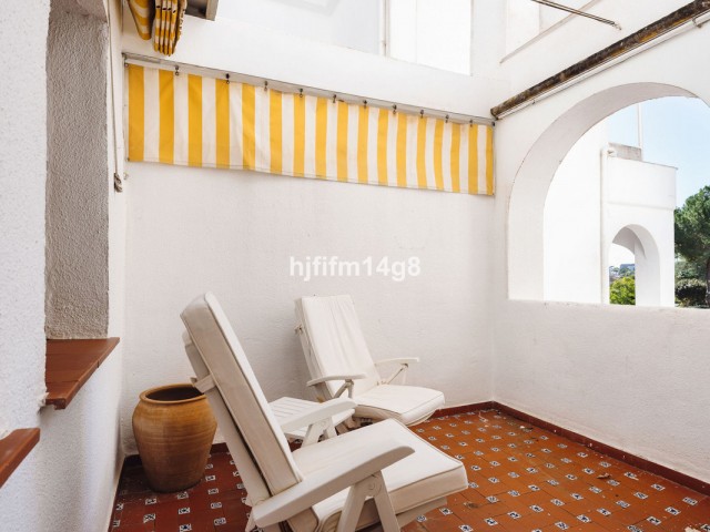 2 Bedrooms Apartment in Nueva Andalucía