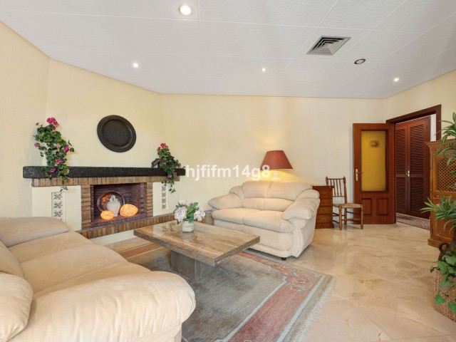 2 Makuuhuoneen Huoneisto Nueva Andalucía