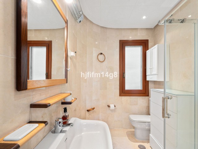 2 Makuuhuoneen Huoneisto Nueva Andalucía