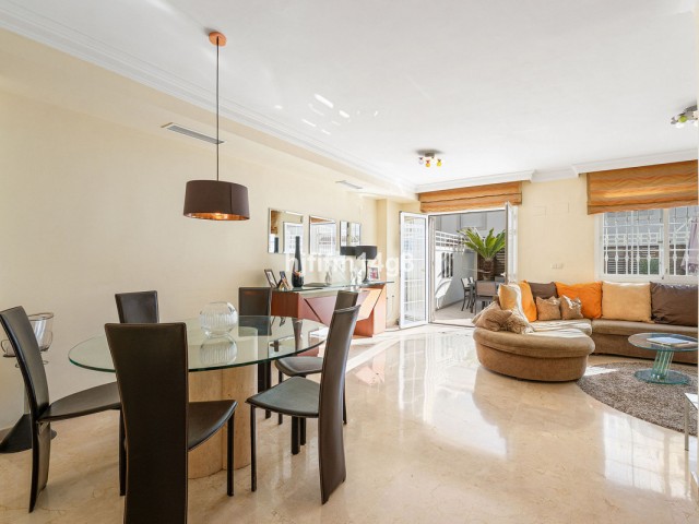 3 Bedrooms Townhouse in Nueva Andalucía