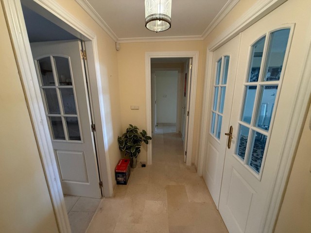 2 Bedrooms Apartment in Elviria