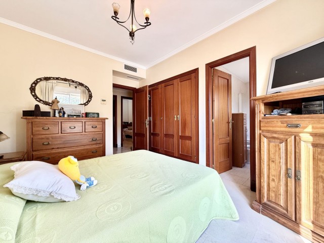 4 Bedrooms Villa in Estepona