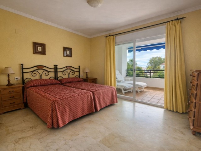 2 Bedrooms Apartment in Puerto Banús