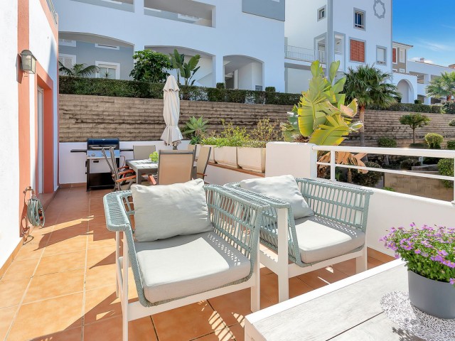 3 Bedrooms Apartment in New Golden Mile