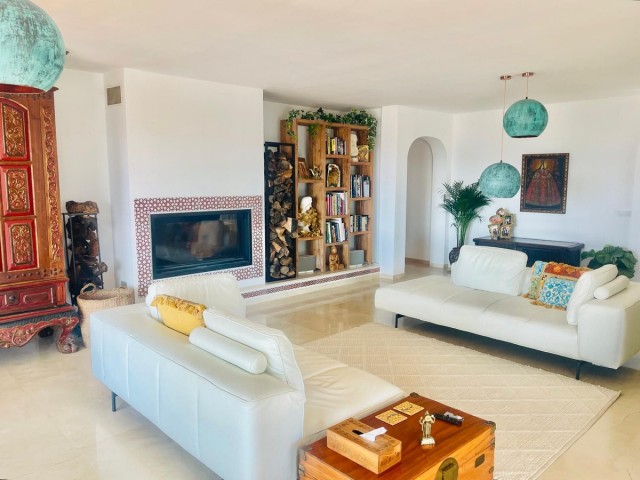 4 Schlafzimmer Villa in Valtocado