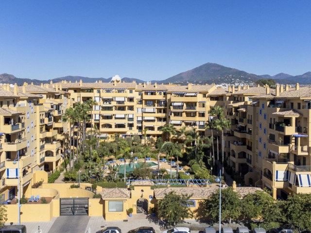2 Bedrooms Apartment in San Pedro de Alcántara