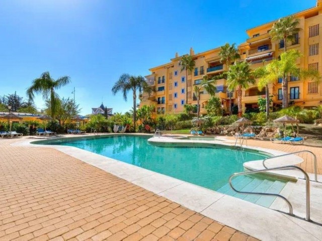 3 Bedrooms Apartment in San Pedro de Alcántara