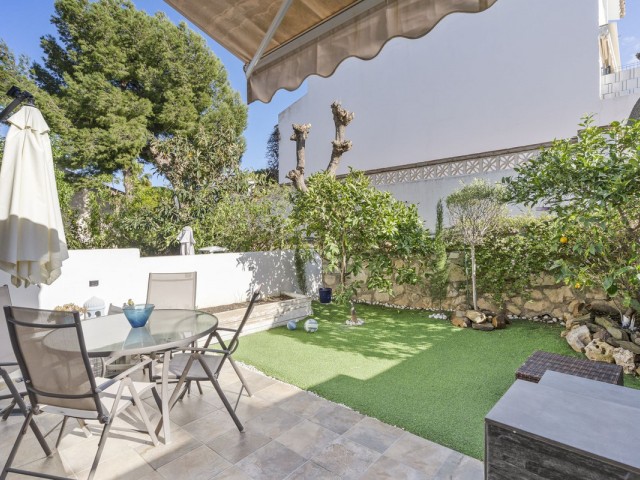 3 Schlafzimmer Reihenhaus in Cerros del Aguila