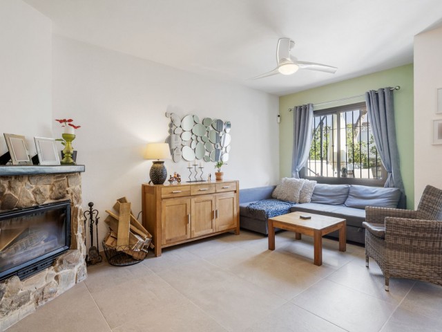 3 Schlafzimmer Reihenhaus in Cerros del Aguila