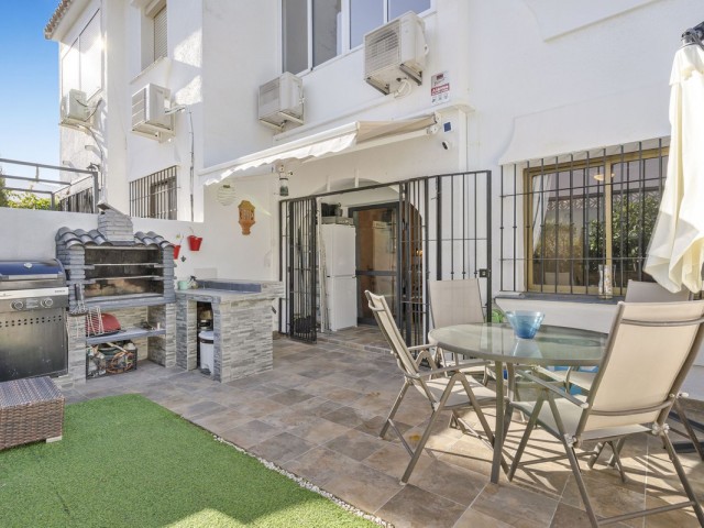 3 Schlafzimmer Reihenhaus in Cerros del Aguila