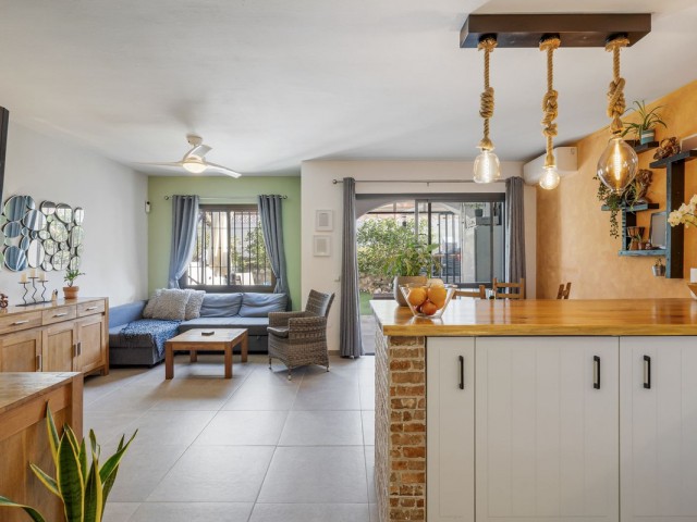 3 Schlafzimmer Reihenhaus in Cerros del Aguila