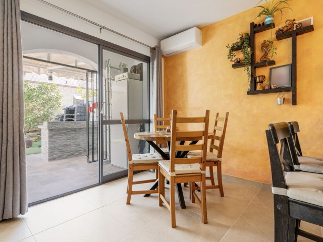 3 Schlafzimmer Reihenhaus in Cerros del Aguila