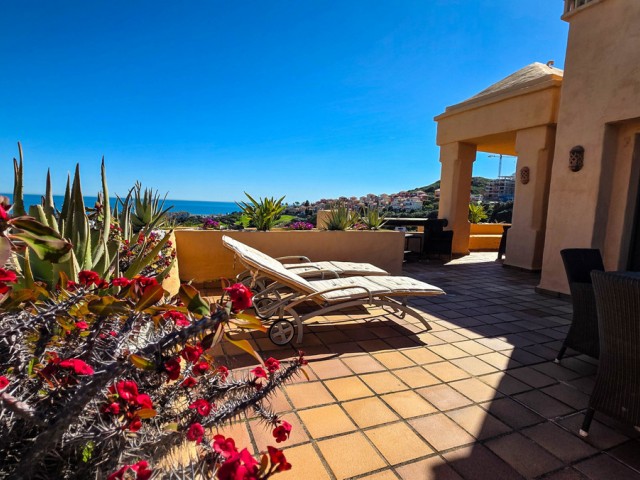 Penthouse avec 3 Chambres  à La Duquesa