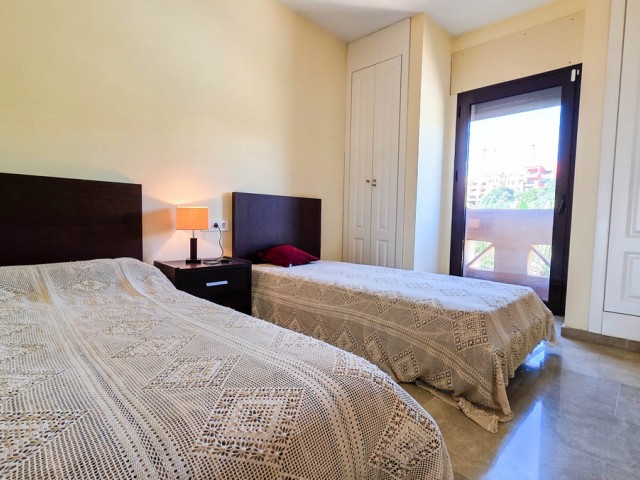 Penthouse avec 3 Chambres  à La Duquesa