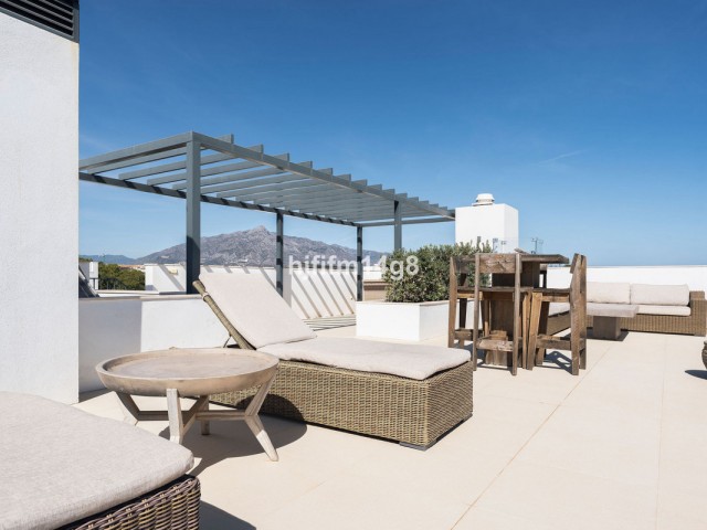 Villa avec 5 Chambres  à San Pedro de Alcántara