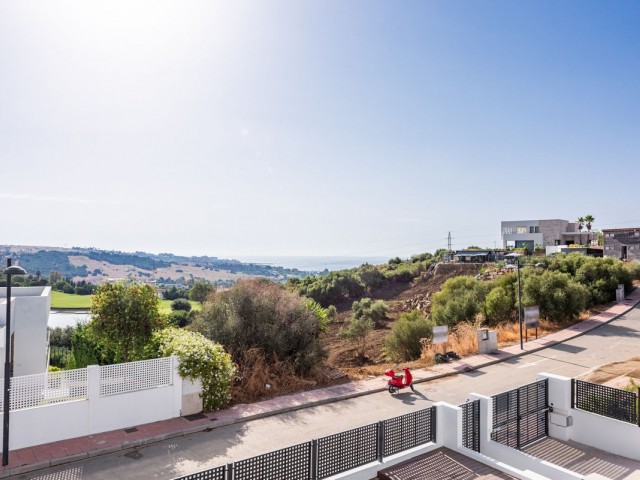 3 Makuuhuoneen Huvila Estepona