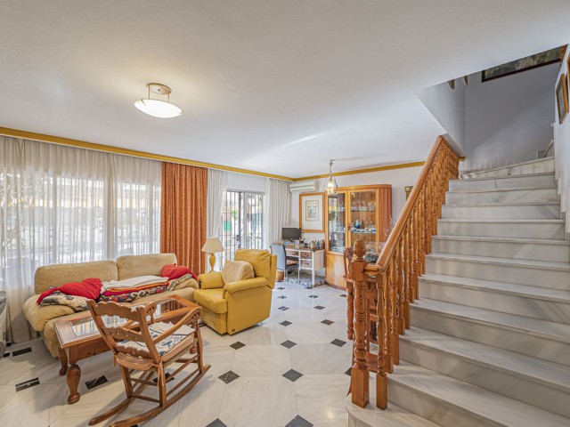 4 Bedrooms Townhouse in The Golden Mile