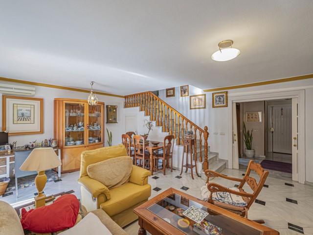 4 Bedrooms Townhouse in The Golden Mile