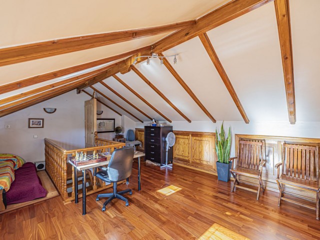 4 Bedrooms Townhouse in The Golden Mile