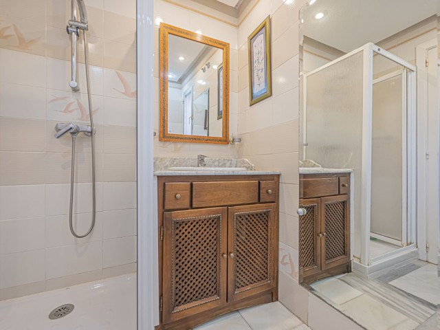 4 Bedrooms Townhouse in The Golden Mile