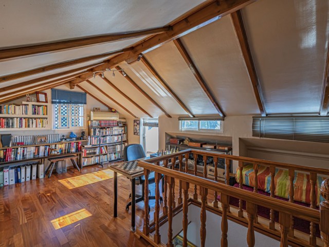 4 Bedrooms Townhouse in The Golden Mile