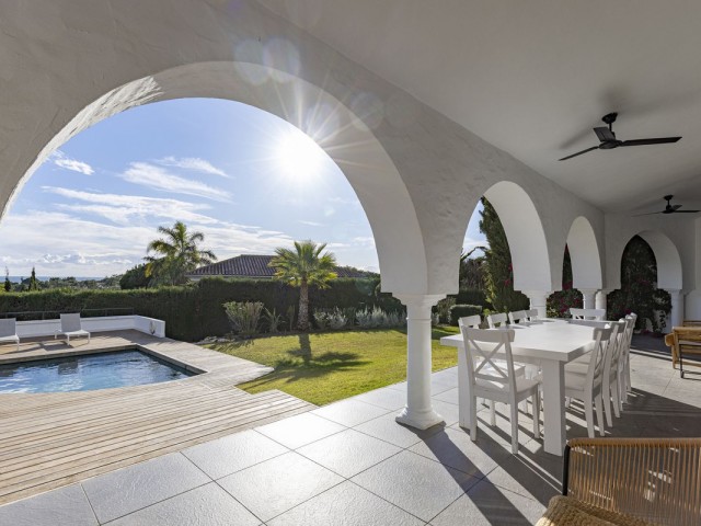 5 Bedrooms Villa in Marbella