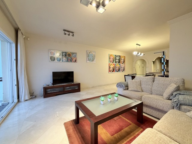 2 Bedrooms Apartment in Estepona