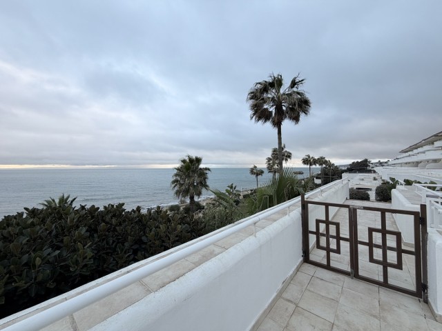 2 Bedrooms Apartment in Estepona