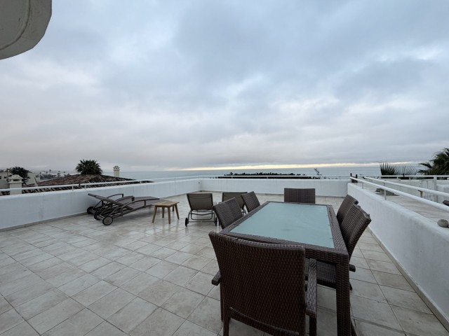 2 Bedrooms Apartment in Estepona