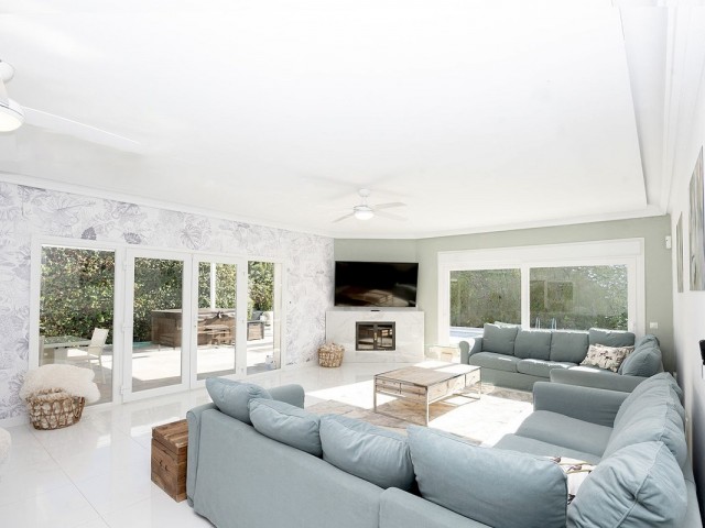 6 Schlafzimmer Villa in Benalmadena