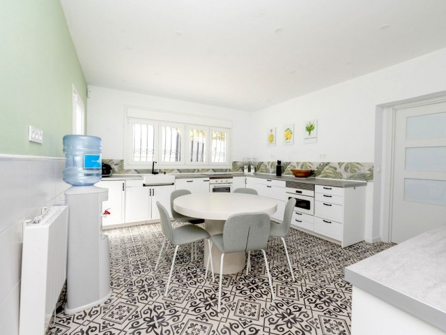 6 Schlafzimmer Villa in Benalmadena