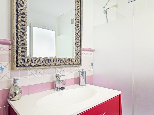 2 Bedrooms Villa in Lagos