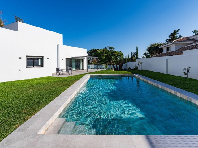 Villa avec 5 Chambres  à Marbella