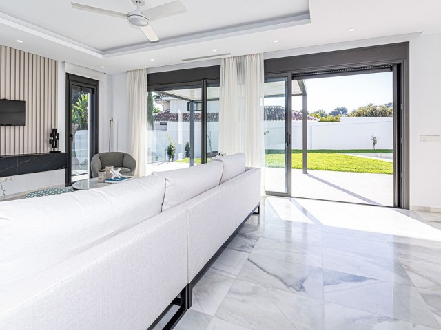 Villa avec 5 Chambres  à Marbella