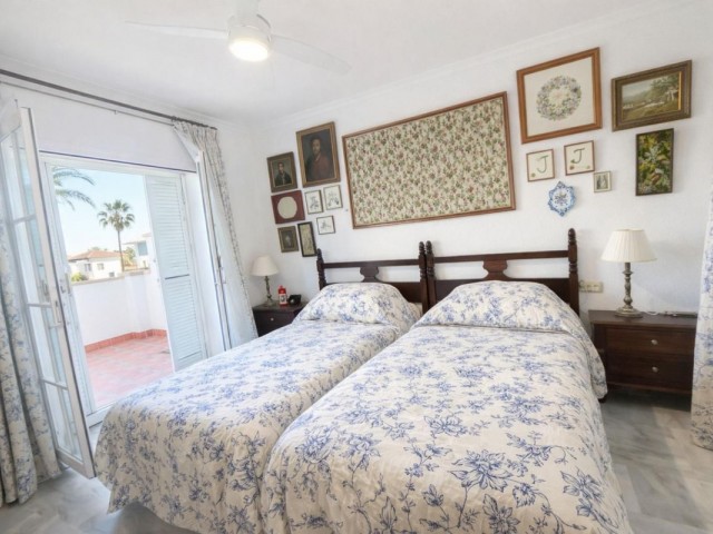 4 Bedrooms Townhouse in Estepona