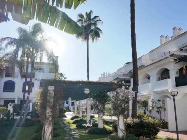 3 Bedrooms Apartment in San Pedro de Alcántara