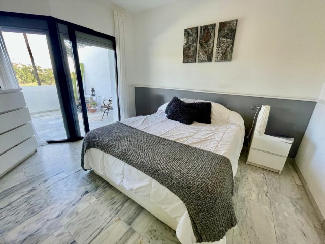 Adosado con 3 Dormitorios  en Benalmadena