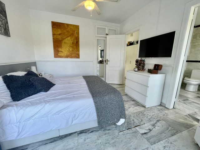 Adosado con 3 Dormitorios  en Benalmadena