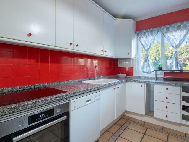 4 Bedrooms Townhouse in Estepona